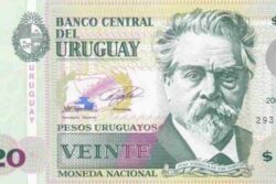 C 3754 URUGUAI 20 PESOS URUGUAYOS FE