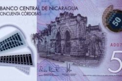 C 3417 NICARÁGUA 50 CÓRDOBAS ( POLÍMERO ) FE