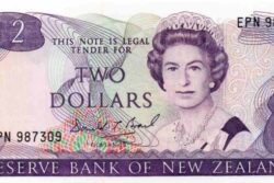 C 9735 NOVA ZELÂNDIA 2 DOLLARS FE